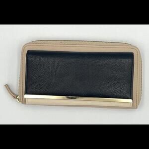 Apt 9 Organizer Wallet RFID Safe Keeper Pebbled Faux Leather Black/ Taupe‎